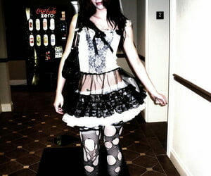 Goth girl Genesis Avril..